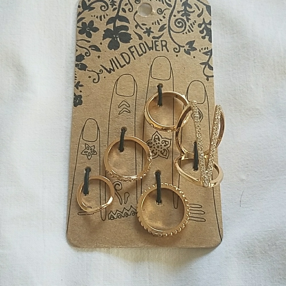 Gold and silver mid rings.
